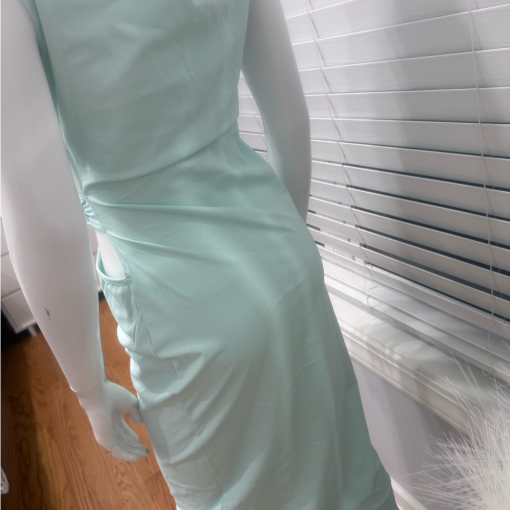 Missguided Asymmetrical Dress - Picture 3 of 3